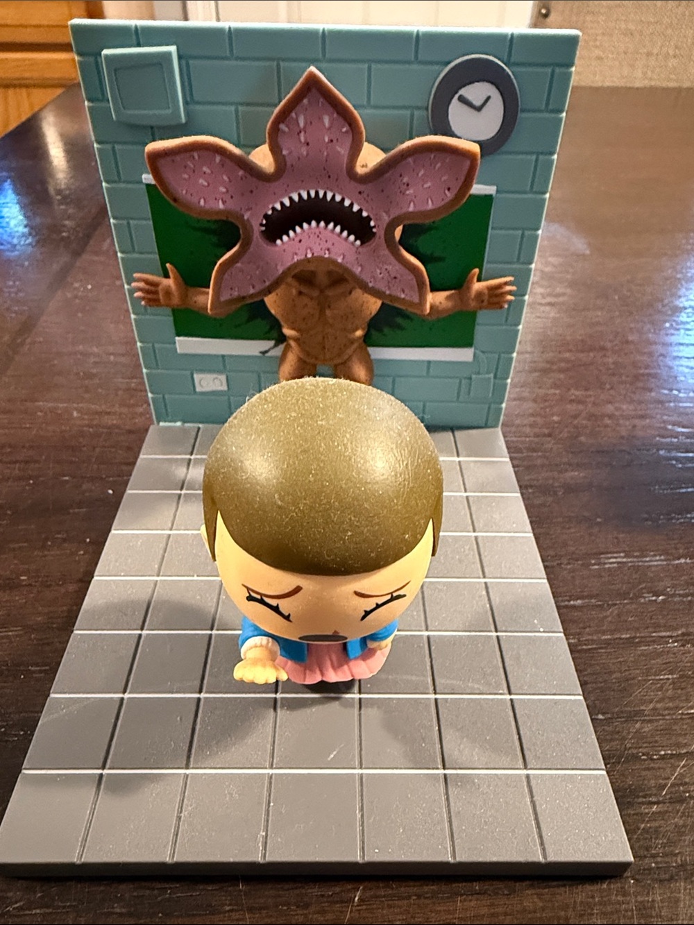 Stranger Things Eleven Vs Demogorgon Diorama